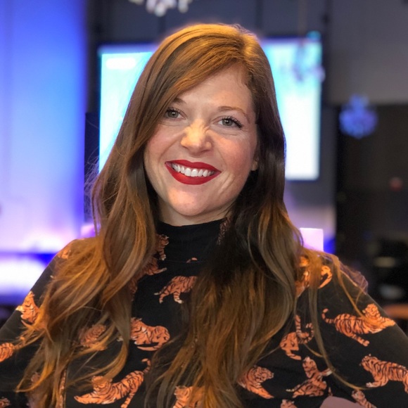 Meet your Posher, Beth - Picture 1 of 1